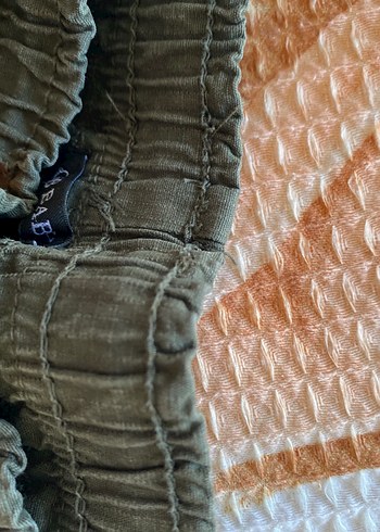 Koyu Kahverengi Fermuarlı Erkek Çocuk Pantolonu kazakları ile - Görsel 3