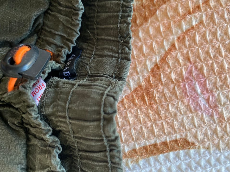 Koyu Kahverengi Fermuarlı Erkek Çocuk Pantolonu kazakları ile - Görsel 3