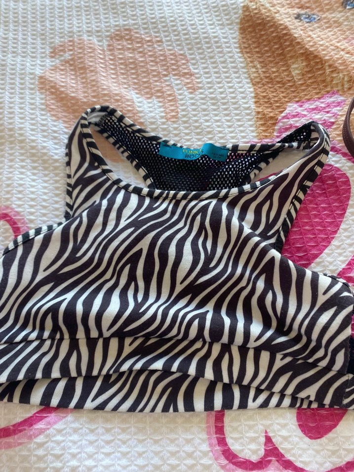 Zebra Desenli Kısa Spor Sütyeni ve sortu - Görsel 2