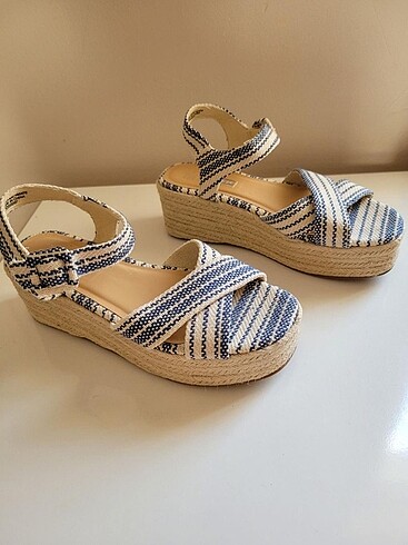 38 Beden mavi Renk Primark sandalet