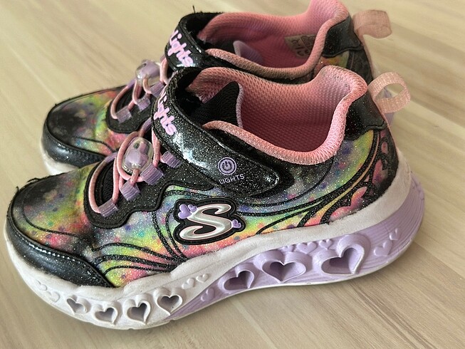 28 Beden Skechers kız çocuk ayakkabı
