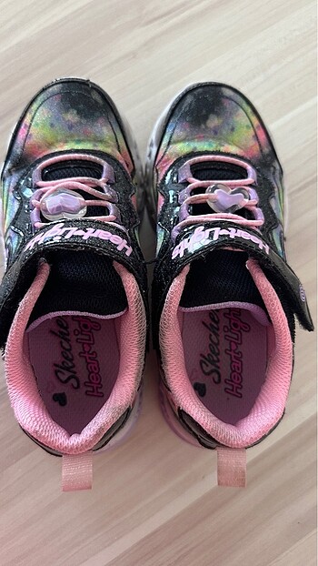 28 Beden siyah Renk Skechers kız çocuk ayakkabı