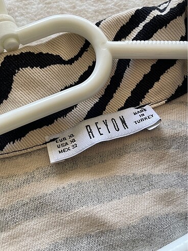 xl Beden Zebra desenli ceket