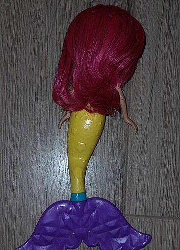 Barbie Deniz kızı oyuncak bebek