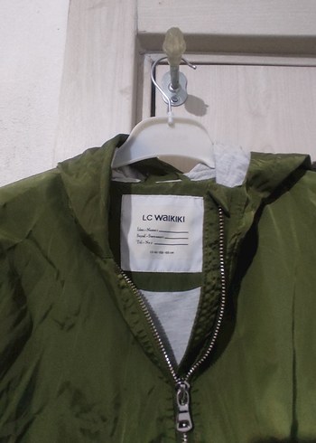 Yeşil kadın Midi Yağmurluk - Görsel 3