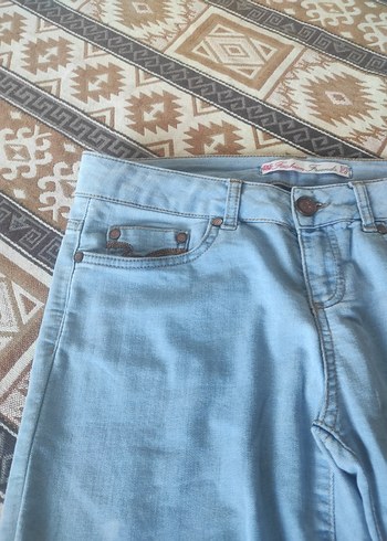 28 Beden Mavi Loose Fit Mini Kot Şort