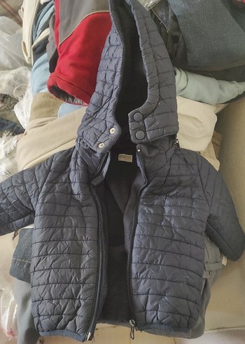 Erkek Çocuk Gri Kapüşonlu Fermuarlı Mont - Görsel 2