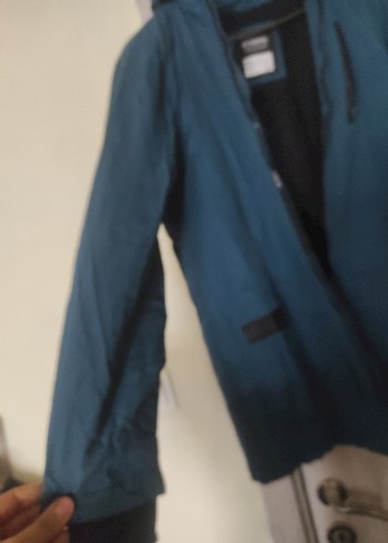 Erkek çocuk Mavi Kapüşonlu Midi Mont - Görsel 5