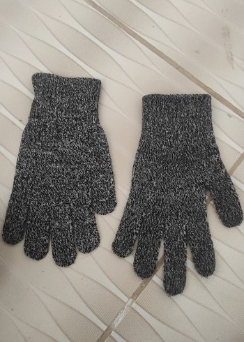 Gri Örgü Kadın Eldivenleri - Görsel 3