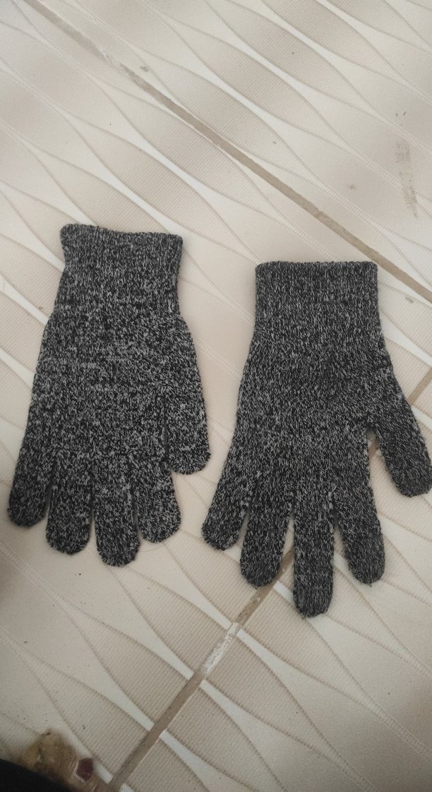 Gri Örgü Kadın Eldivenleri - Görsel 2