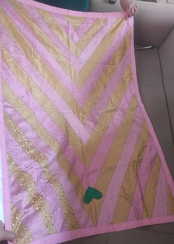 Pembe İşlemeli Parlak namazlık - Görsel 2