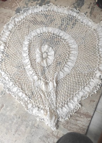 Bohem Tarz El Yapımı Yuvarlak Dantel Örtü - Görsel 3