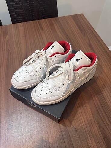 Nike Air Jordan Low