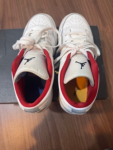 38,5 Beden beyaz Renk Air Jordan Low