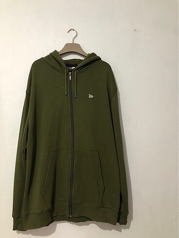 Fermuarlı kapüşonlu sweatshirt