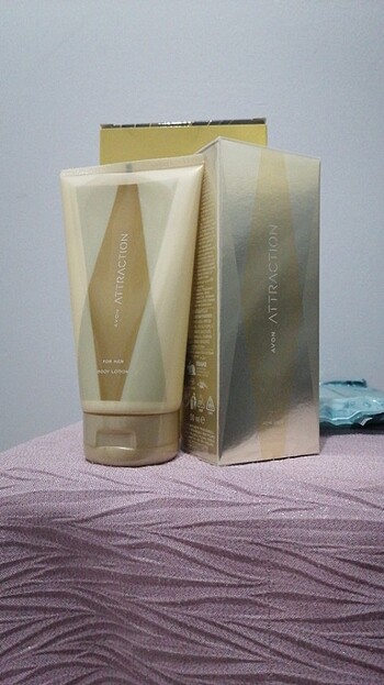 Avon attraction özel kutulu set 