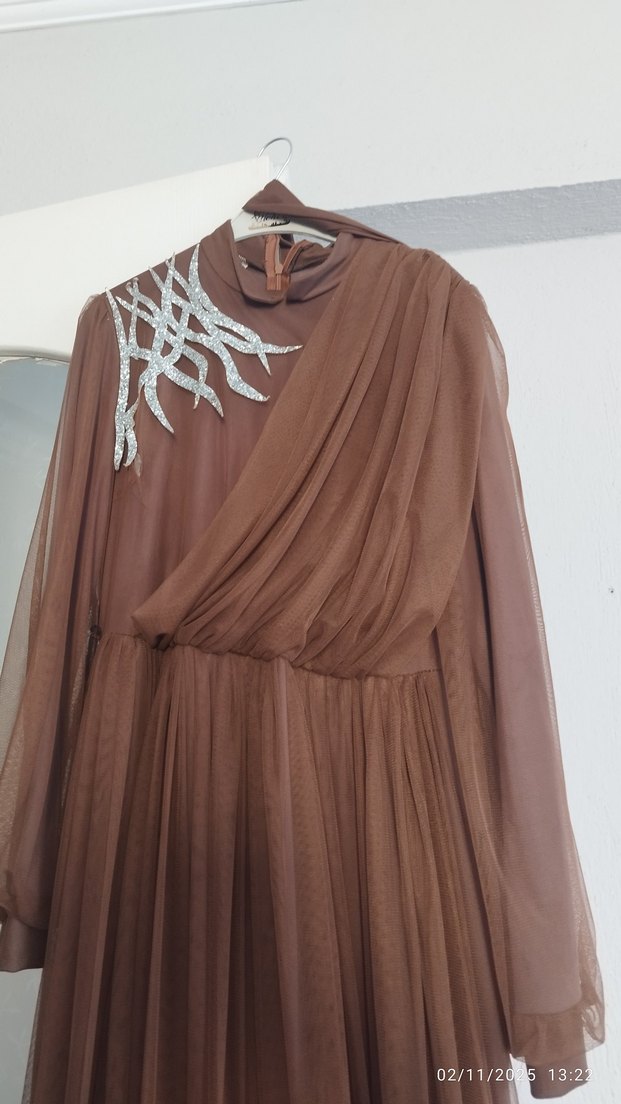 Kadın Bej Uzun Kollu Drapeli Elbise - Görsel 2