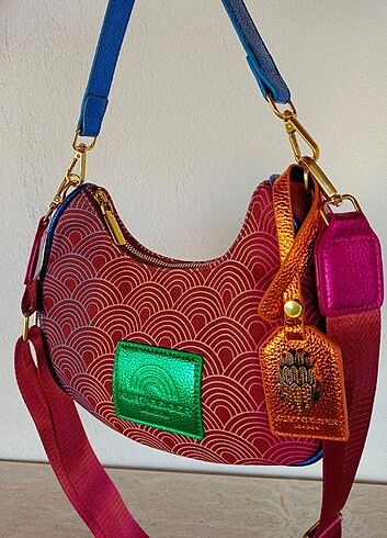 25cm Southbank Cross Body