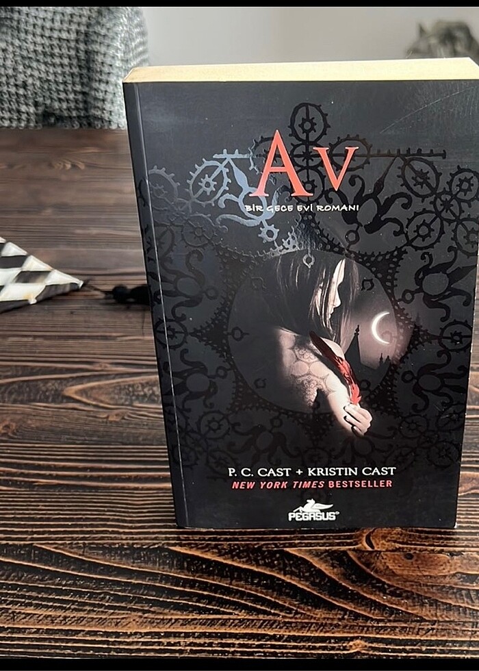 Gece evi serisi av kitabı - Görsel 2