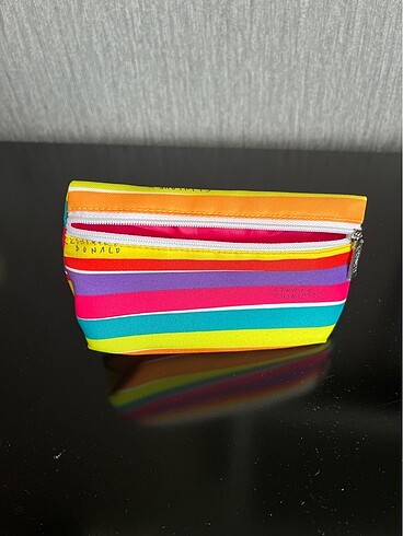 Clinique makyaj çantası - Görsel 2