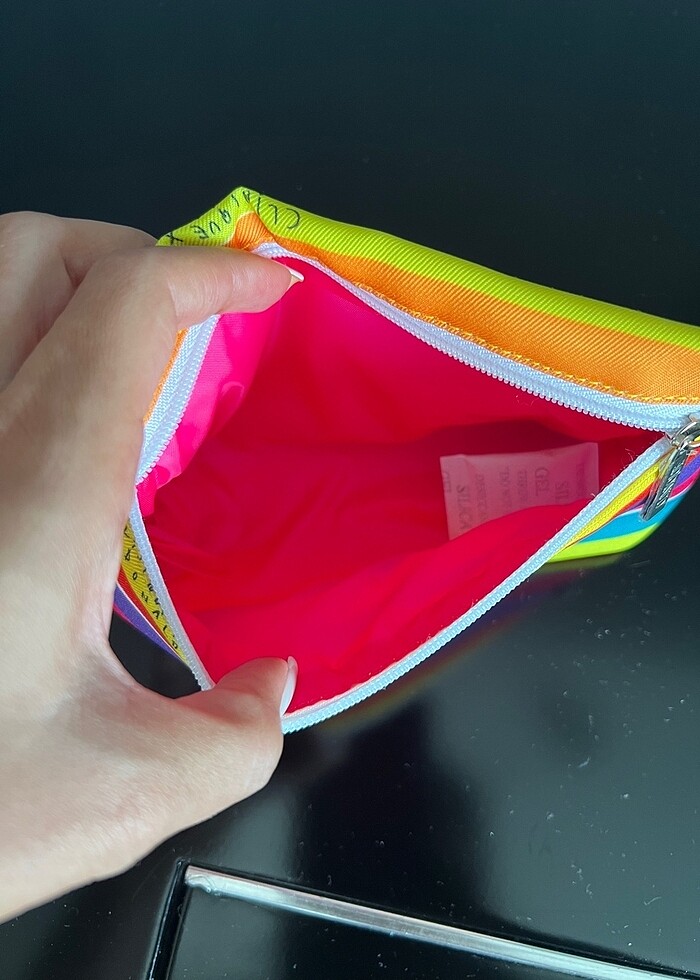 Clinique makyaj çantası - Görsel 5