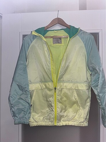 Zara erkek çocuk yağmurluk