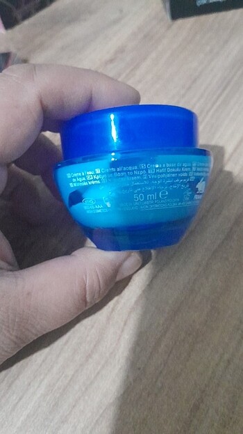 Avon Avon 