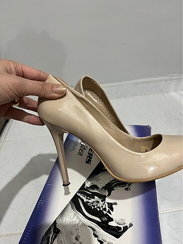 Diğer Stiletto