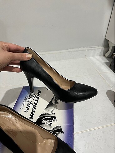 37 Beden Stiletto