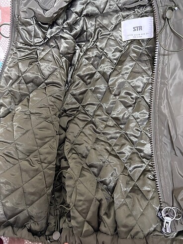 m Beden Stradivarius marka bomber ceket indirim var