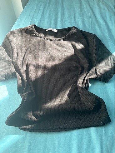 Siyah crop