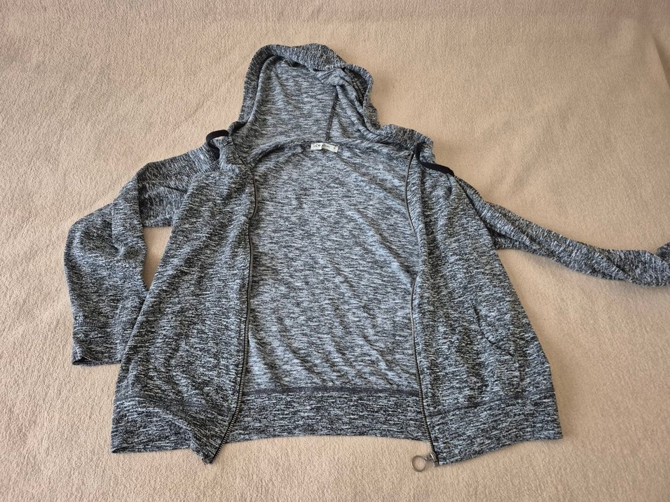 Gri Kapüşonlu Fermuarlı  Hırka - Görsel 2