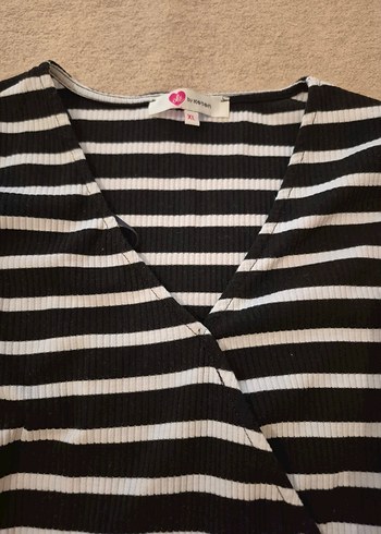 Çizgili V Yaka Uzun Kollu Midi Elbise - Görsel 3