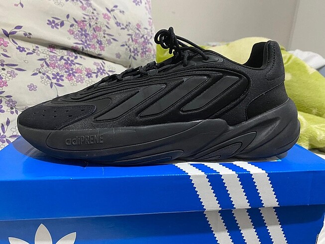 Adidas OZELİA SUPERSTEP 43 numara