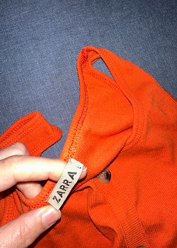 Turuncu Düğmeli Sıfır Kol Midi Elbise - Görsel 4