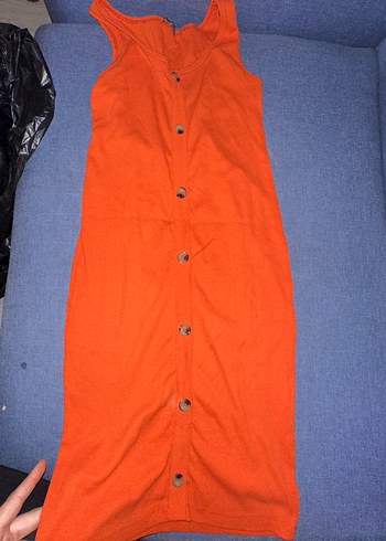 Turuncu Düğmeli Sıfır Kol Midi Elbise - Görsel 2