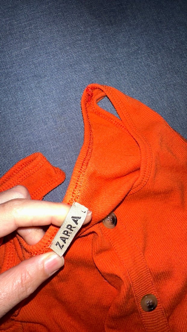 Turuncu Düğmeli Sıfır Kol Midi Elbise - Görsel 4