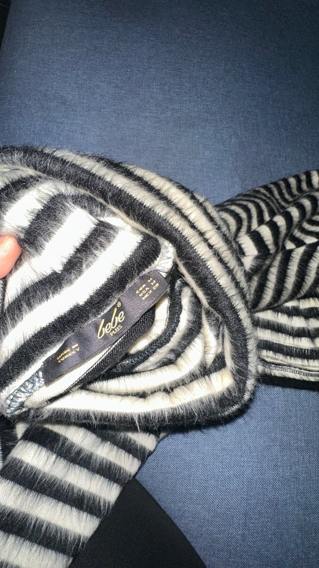 Zebra Desenli Yüksek Yakalı Kadın Triko Kazak - Görsel 5