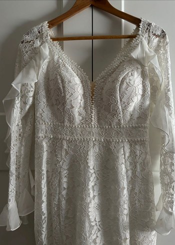 Dantel Detaylı V Yakalı Uzun Kollu Beyaz Gelinlik - Görsel 6