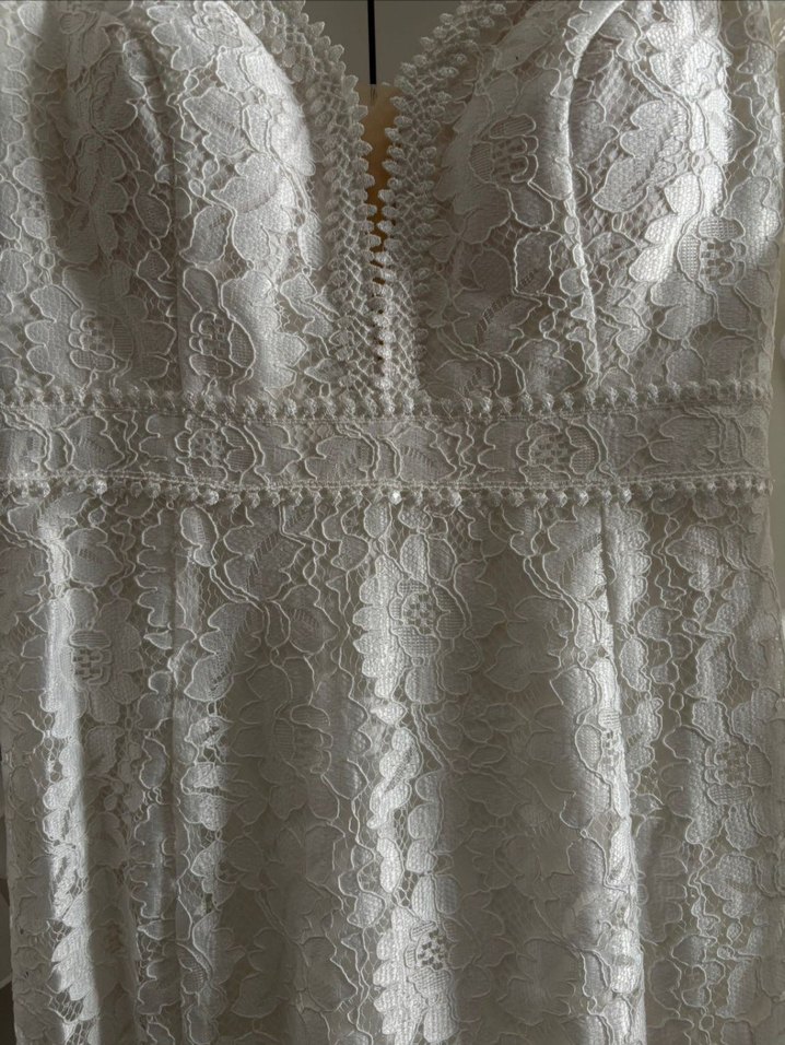 Dantel Detaylı V Yakalı Uzun Kollu Beyaz Gelinlik - Görsel 3