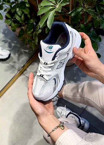 NEW BALANCE