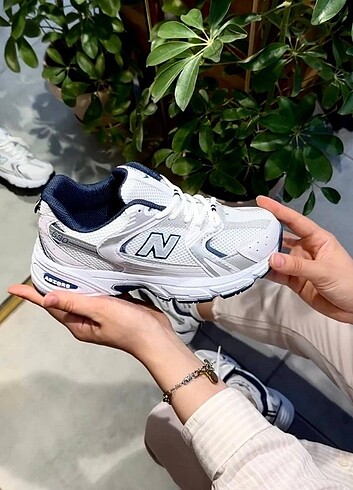 New Balance NEW BALANCE
