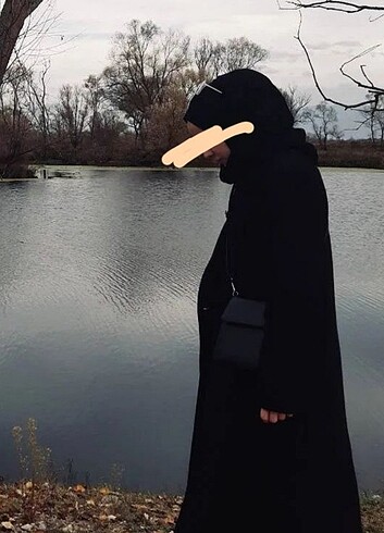 l Beden siyah Renk Kaşe Kaban