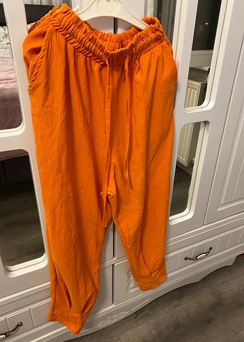 Turuncu Pantolon