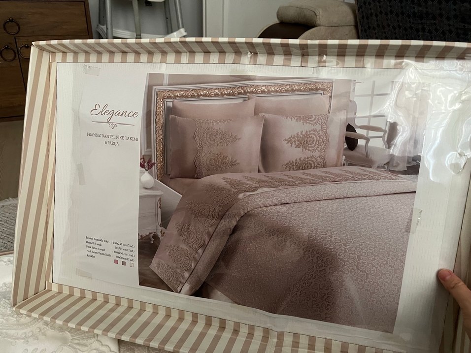 Krem yatak örtüsü - Görsel 3