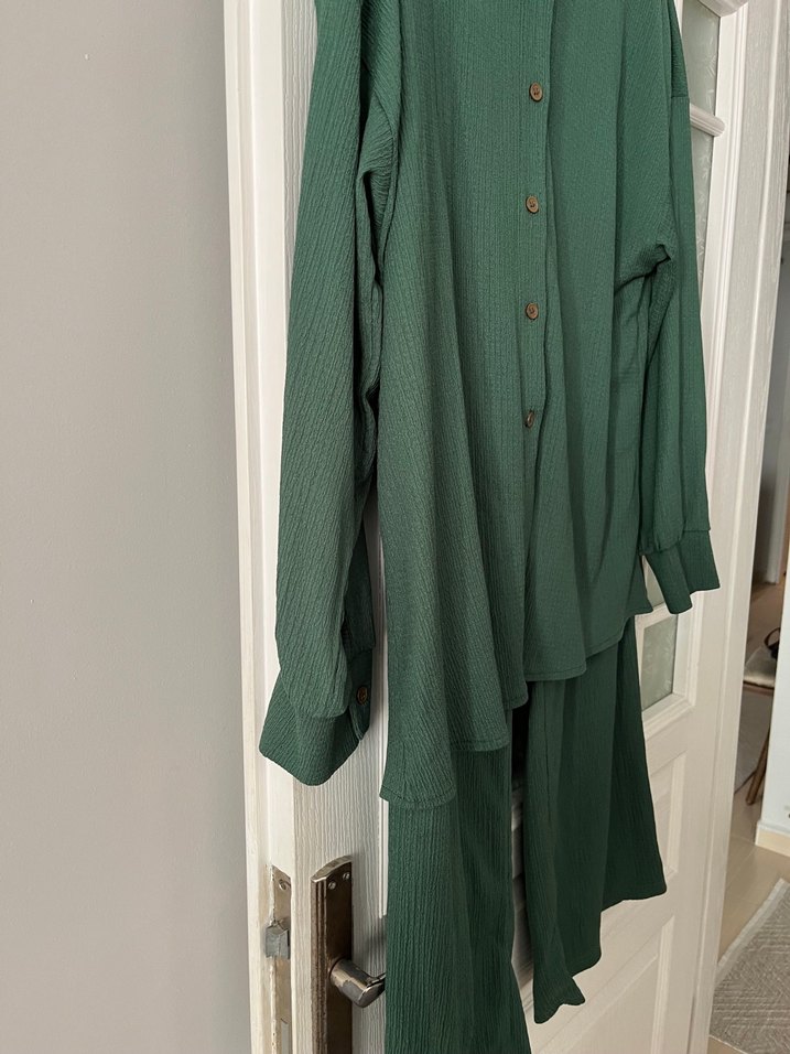 Kadın Yeşil Keten Rahat Kesim Takım - Görsel 3