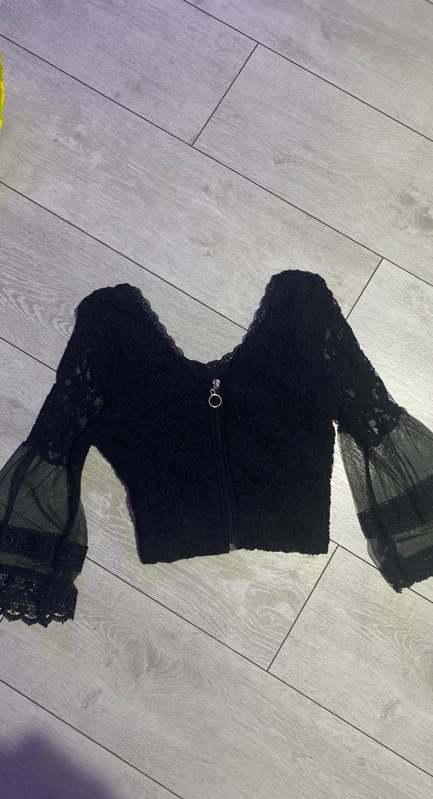 Dantel Detaylı Siyah Gotik Bluz - Görsel 2