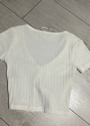 Düğmeli V Yaka Kısa Kollu Beyaz crop - Görsel 2