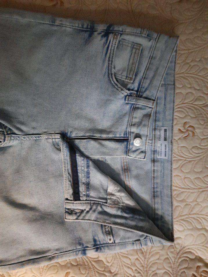 BERSHKA Kadın Açık Mavi Slim Fit Denim Jean (42) — görsel 6/16