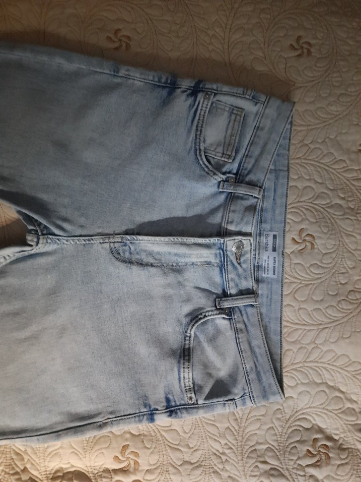 BERSHKA Kadın Açık Mavi Slim Fit Denim Jean (42) — görsel 2/16